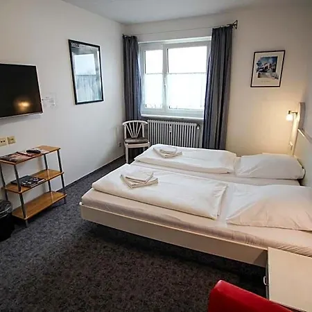 Relax 3* Singen