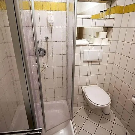 Relax 3* Singen