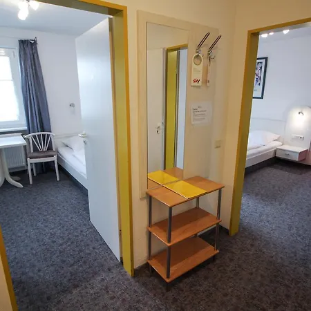 瑞莱克斯酒店 酒店 3*